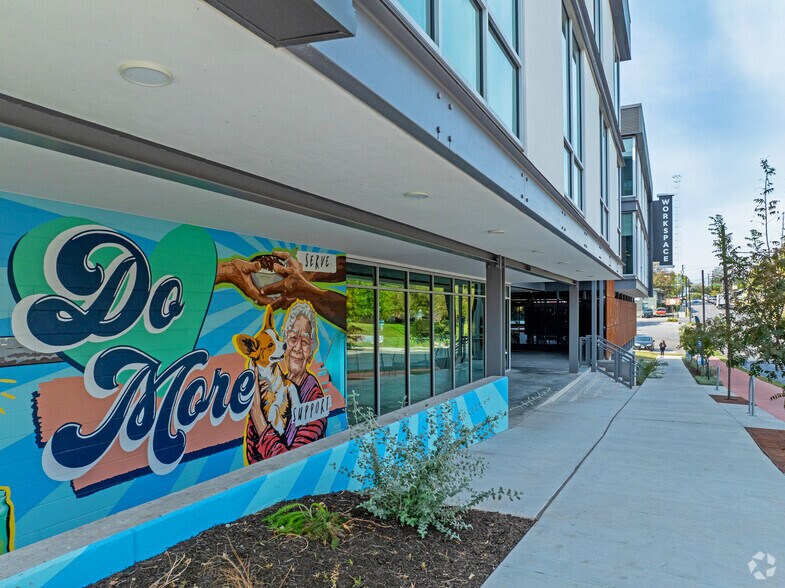 More Photos Of 2105 E Martin Luther King Jr Blvd, Austin Coworking Space