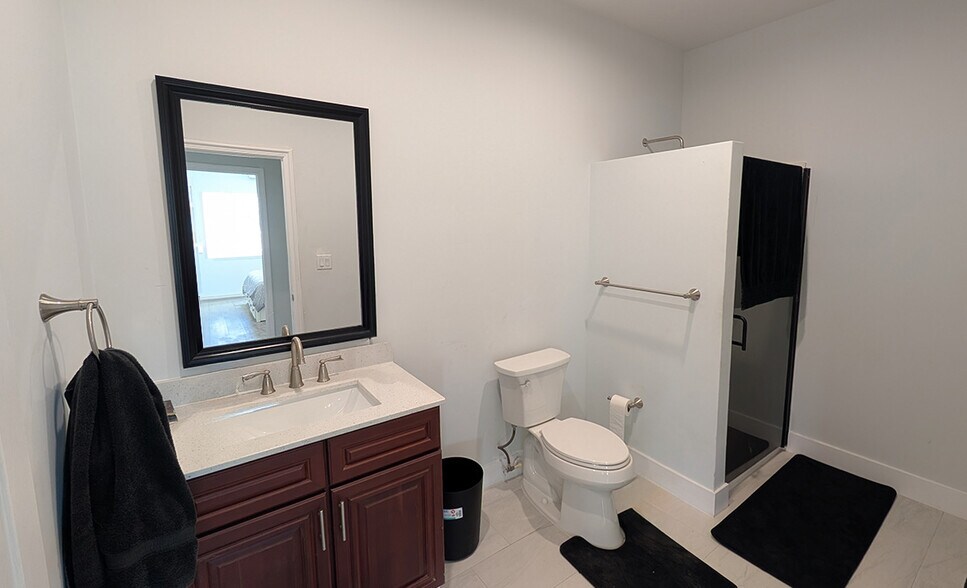 More Photos Of 7756 130th St, Sebastian Manufacturing For Sale