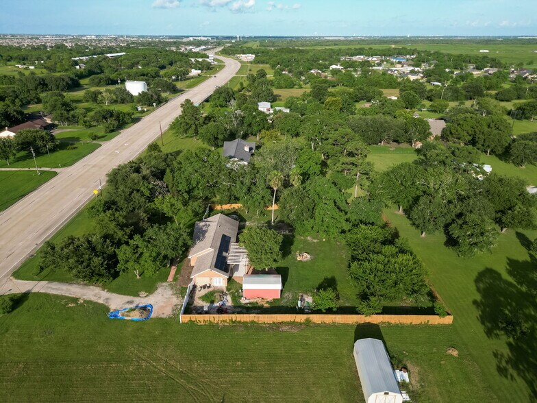 More Photos Of 11111 FM 1764 Rd, Santa Fe General Retail For Sale
