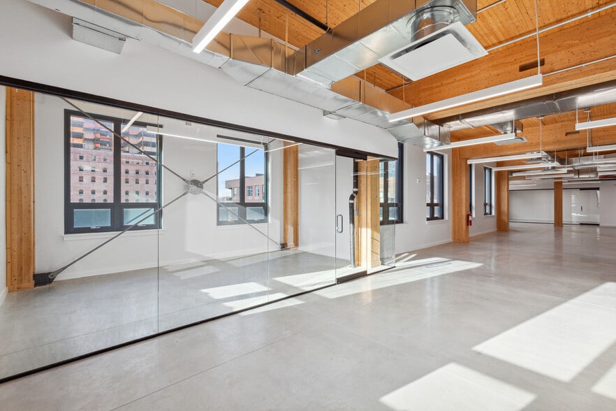 More Photos Of 360 Wythe Ave, Brooklyn Apartments For Lease