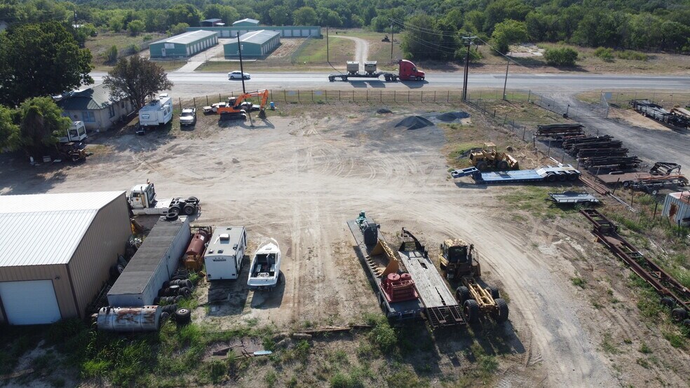 More Photos Of 1951 S Magnolia Ave, Luling Land For Sale