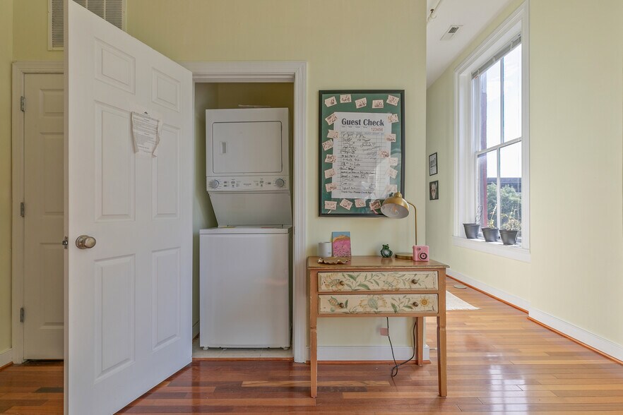 More Photos Of 119-123 E Broad St, Richmond Apartments For Sale