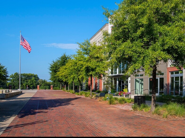 More Photos Of 325 Taylor St, Columbia Apartments For Lease