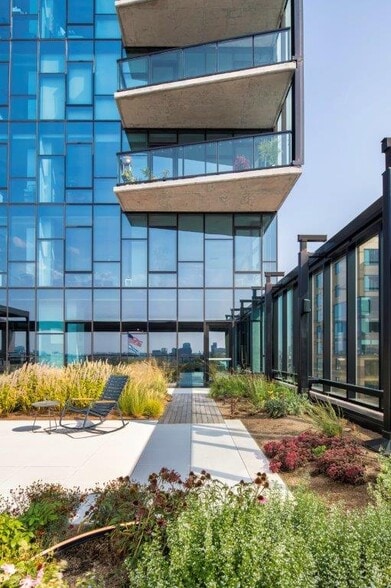 More Photos Of 730 N Milwaukee Ave, Chicago Apartments For Lease