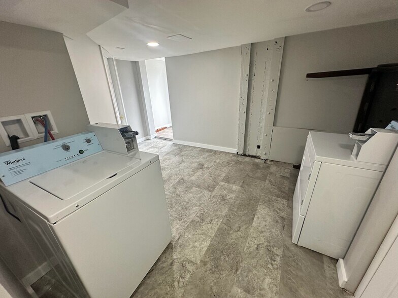 More Photos Of 47 W Bridge St, Oswego Storefront Retail Residential For Sale