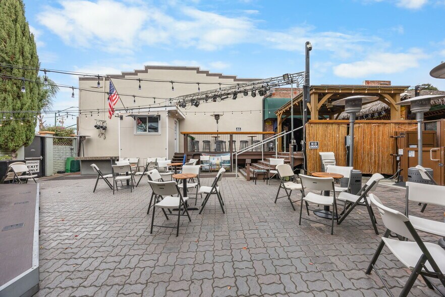 More Photos Of 22519-22521 Main, Hayward Storefront Retail Office For Sale