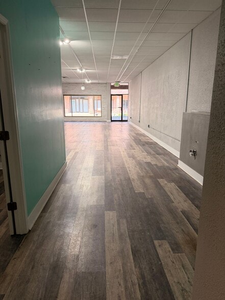 More Photos Of 417-435 Ridge Rd, Munster Unknown For Lease