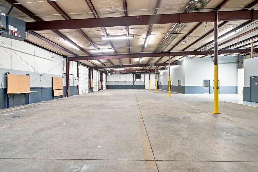 More Photos Of 3613 Jones Sausage Rd, Garner Flex For Lease