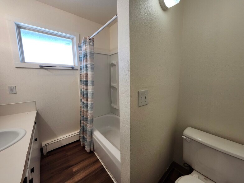 More Photos Of 3925 E 9th Ave, Anchorage Multifamily For Sale