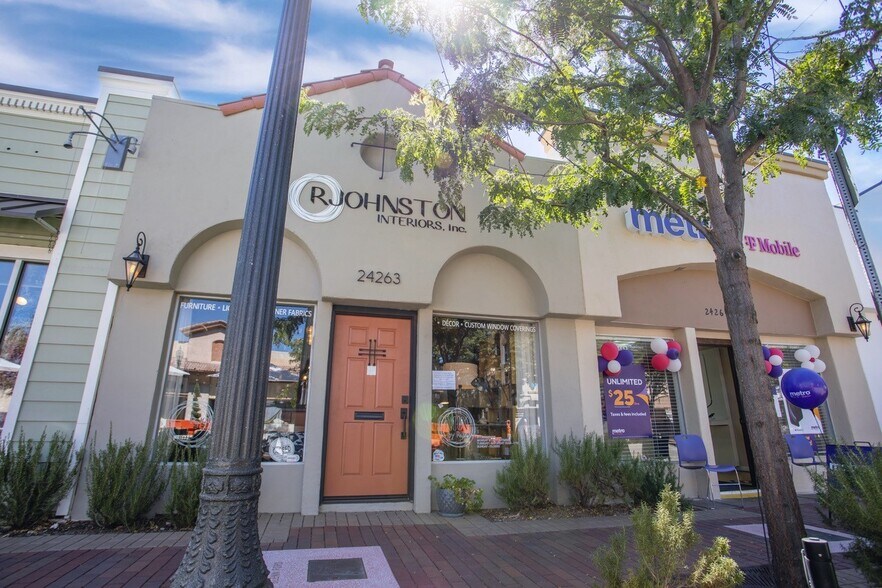 More Photos Of 24263 Main St, Newhall Storefront For Sale