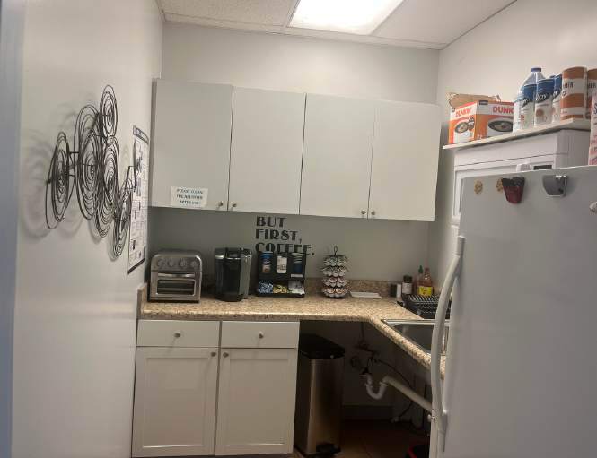 More Photos Of 7510-7540 S Presidents Dr, Orlando Warehouse For Lease