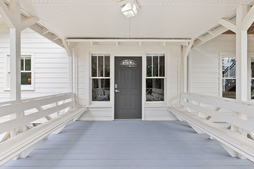 More Photos Of 157 Old Shackle Island Rd, Hendersonville Storefront Retail Office For Sale