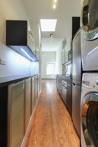 More Photos Of 133 E 35th St, New York Apartments For Sale