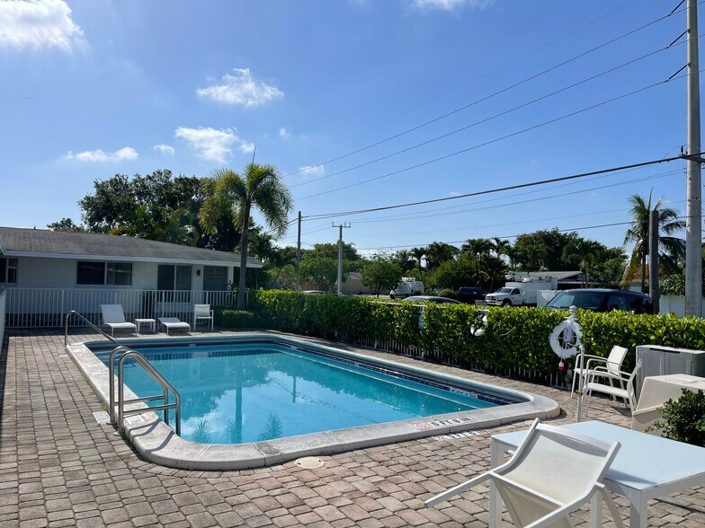 More Photos Of 231 SW 15th St, Pompano Beach Apartments For Sale