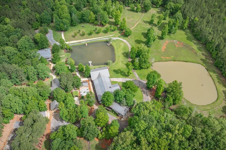 More Photos Of 1530 Buck Hill Rd, Ridgeway Industrial For Sale