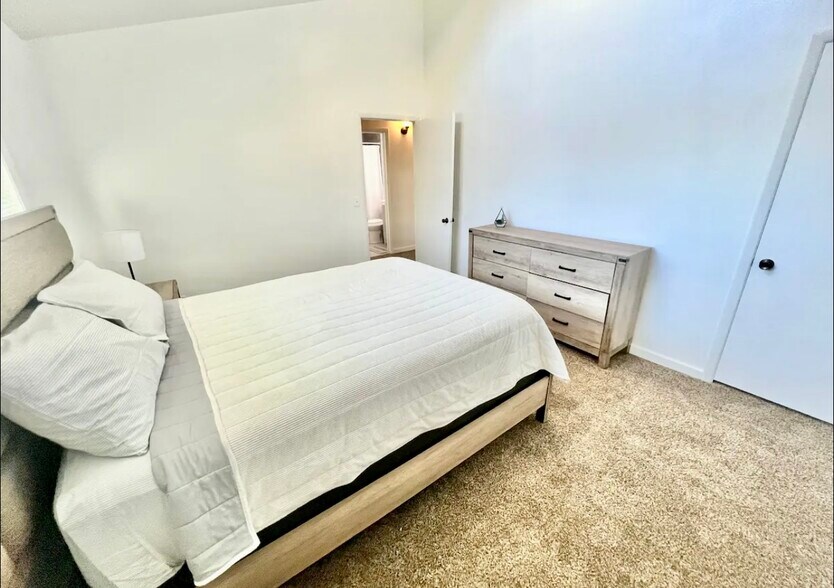 More Photos Of 356 N 300 W, Logan Apartments For Sale