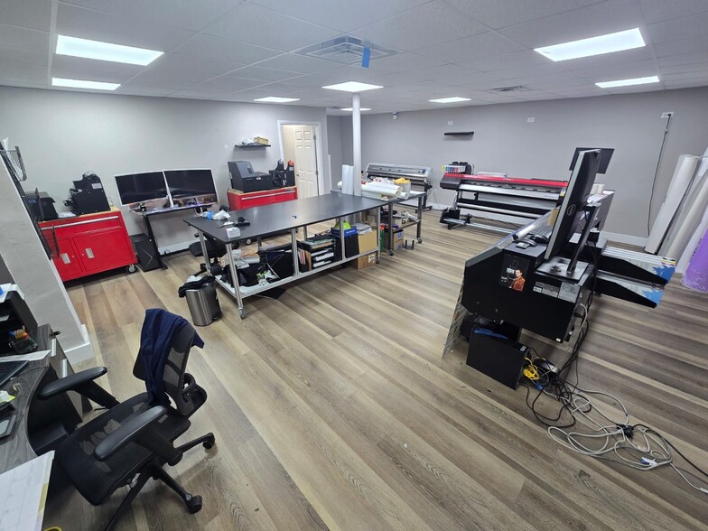 More Photos Of 525 State Road 7, Margate General Retail For Sale