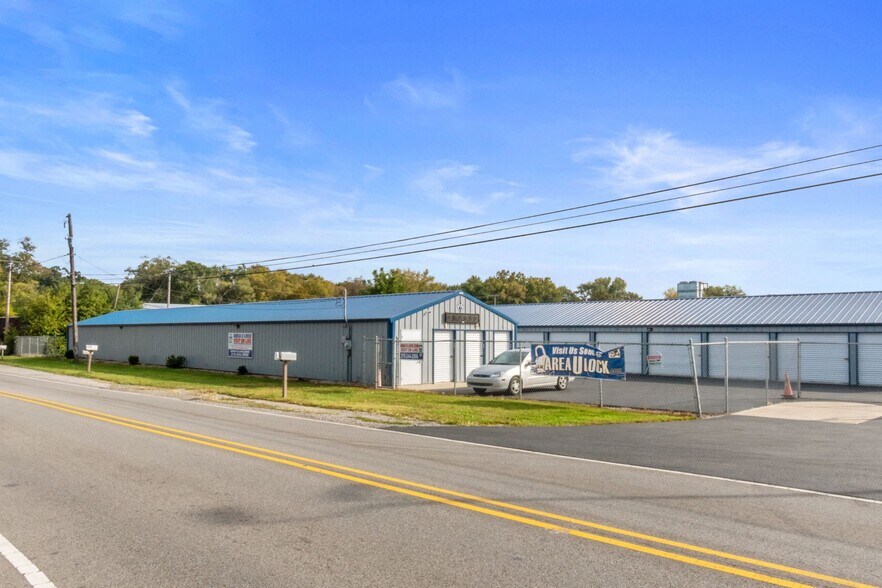 More Photos Of 3721 Colfax St, Gary Self Storage For Sale