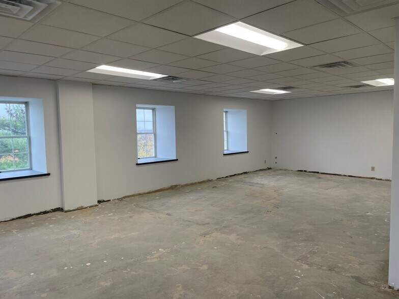 More Photos Of 15421 Clayton Rd, Ballwin Medical For Lease