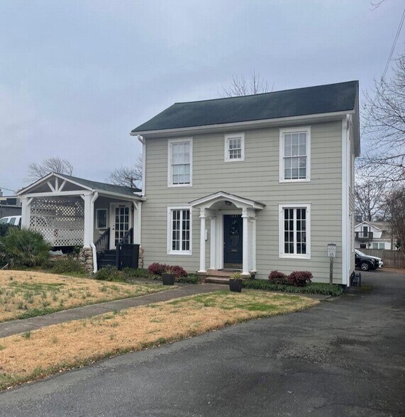 More Photos Of 1821 Cumberland Ave, Charlotte Medical For Lease