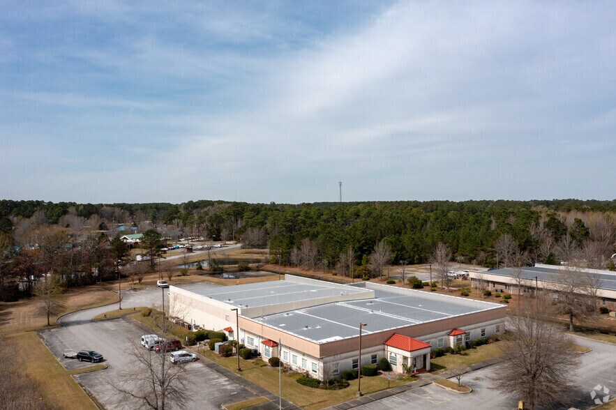 More Photos Of 3200 Wellons Blvd, New Bern Office For Sale