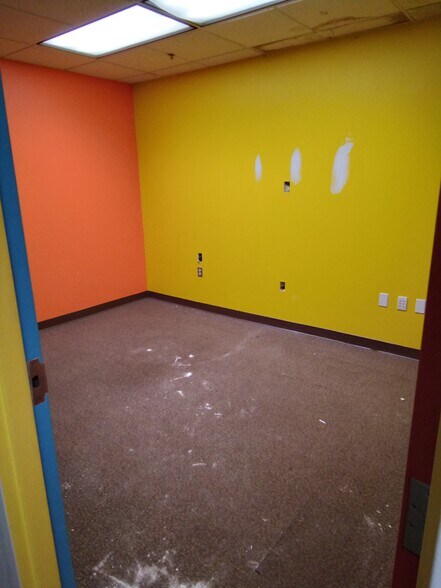 More Photos Of 15 Matthews St, Goshen Office For Sale