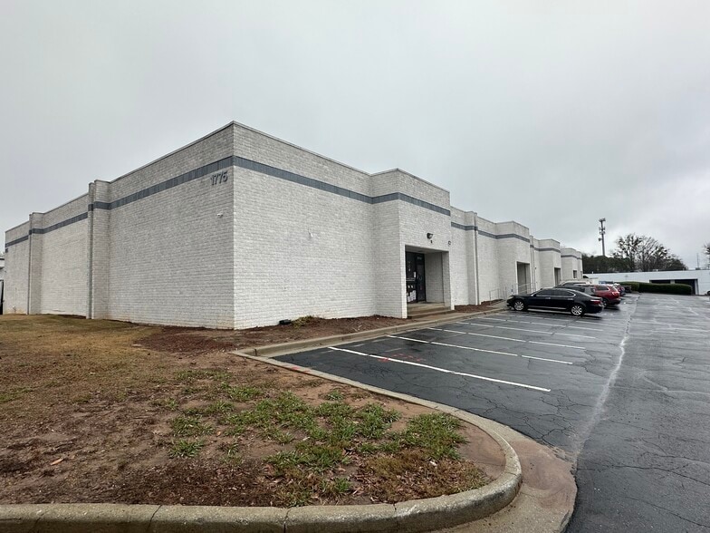 More Photos Of 1775 Wilwat Dr, Norcross Distribution For Lease