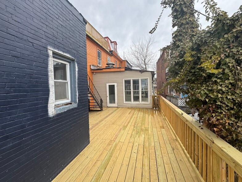 More Photos Of 2449 Shirley Ave, Baltimore Flex For Sale