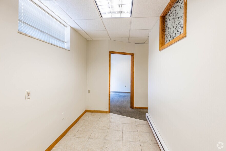 More Photos Of 3515 Washington Rd, McMurray General Retail For Sale