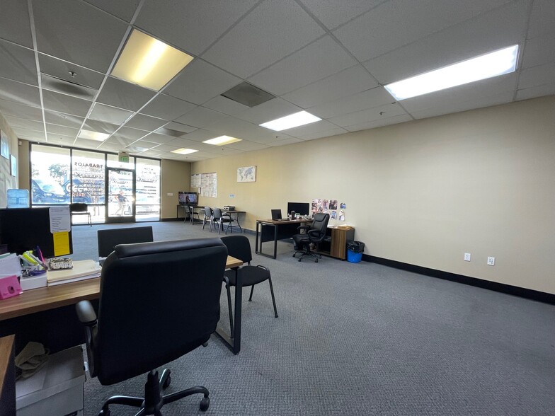 More Photos Of 3338 N Texas St, Fairfield Freestanding For Lease