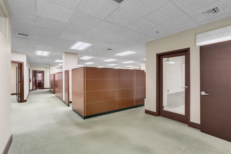 More Photos Of 400 N Andrews Ave, Fort Lauderdale Medical For Lease