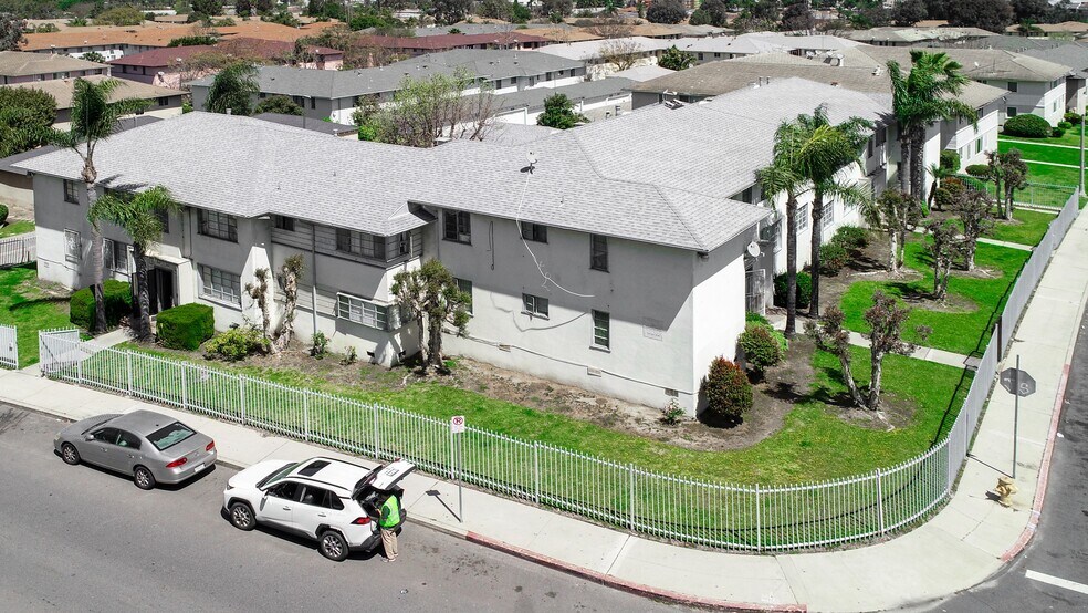 Primary Photo Of 4119 Santo Tomas Dr, Los Angeles Apartments For Sale