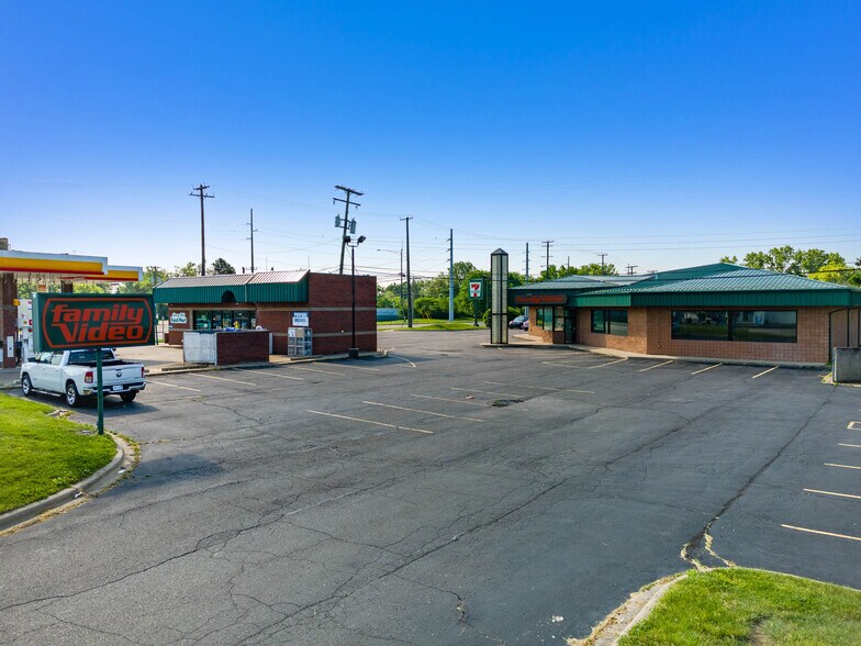 More Photos Of 146 S Venoy Rd, Westland Freestanding For Lease