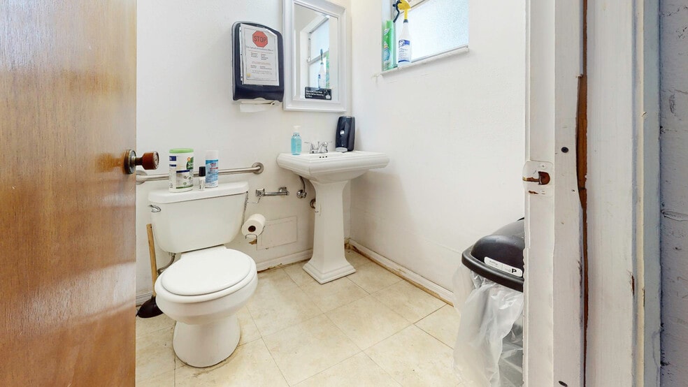 More Photos Of 1225 Florida Ave S, Rockledge Office For Sale