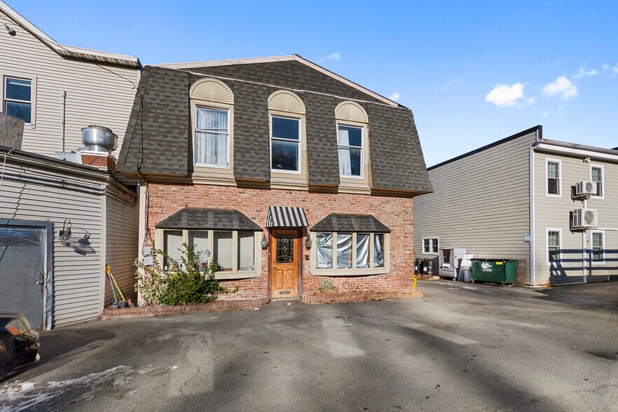 More Photos Of 17-19 Adams St, Bedford Hills Storefront Retail Residential For Sale