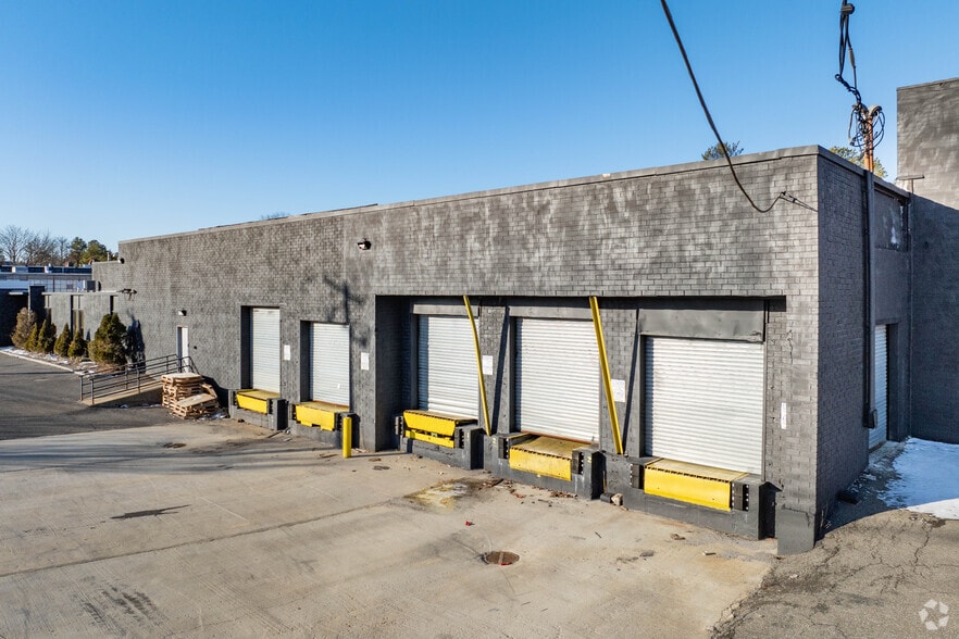 More Photos Of 110 Emjay Blvd, Brentwood Warehouse For Sale