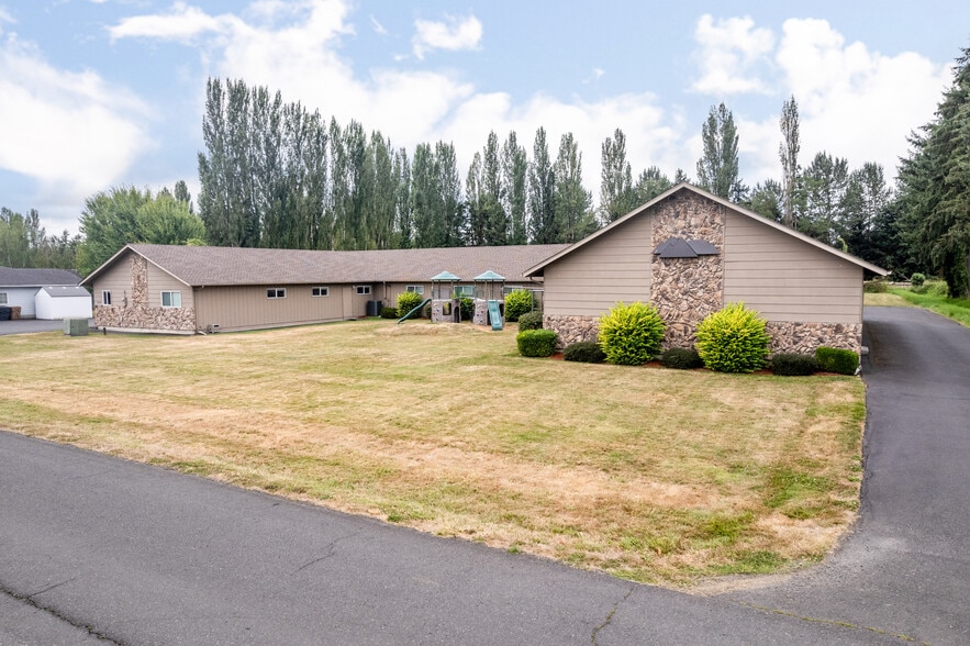 More Photos Of 1435 33rd Ave, Longview Specialty For Sale