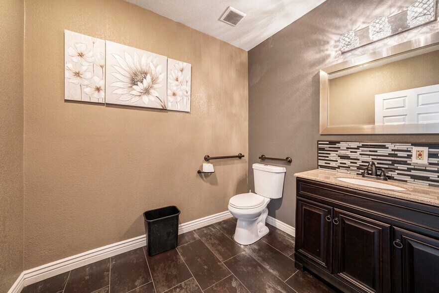 More Photos Of 103 Main St, La Salle Industrial For Sale