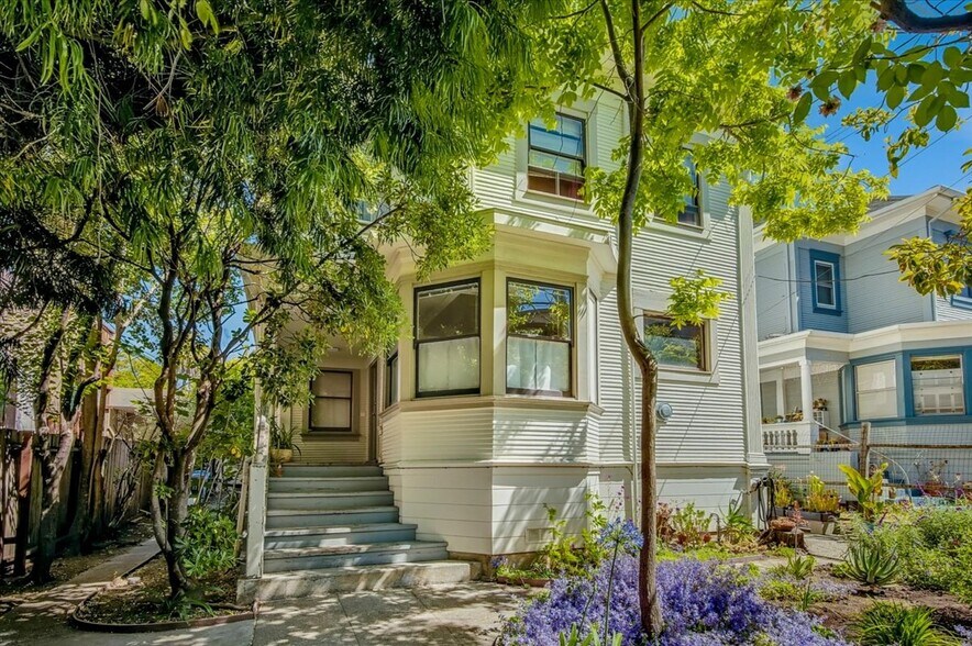 More Photos Of 1827-1829 Berkeley Way, Berkeley Apartments For Sale