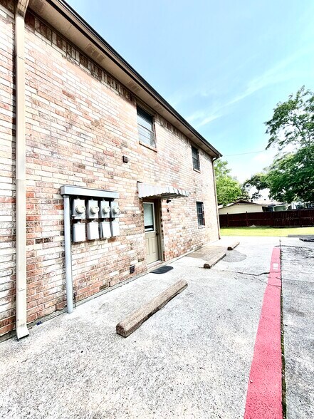 More Photos Of 5520-5530 Concord Rd, Beaumont Apartments For Sale