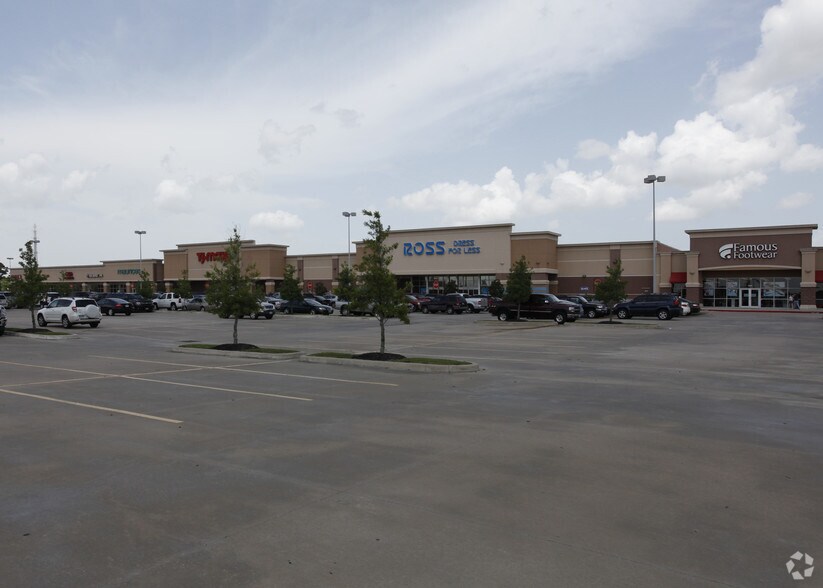 More Photos Of I 45, League City Unknown For Lease