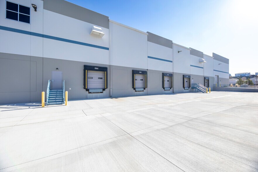 More Photos Of 9985 Moya Blvd, Reno Distribution For Lease