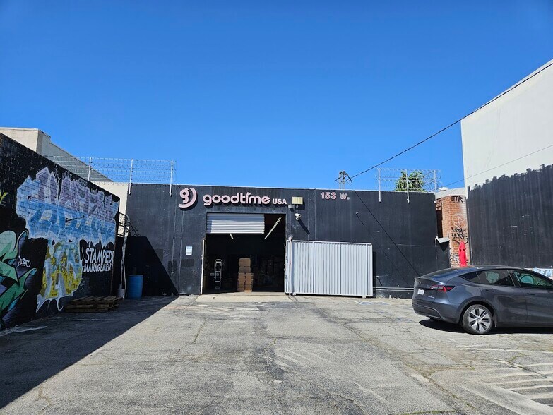 More Photos Of 154 W 23rd St, Los Angeles Warehouse For Sale