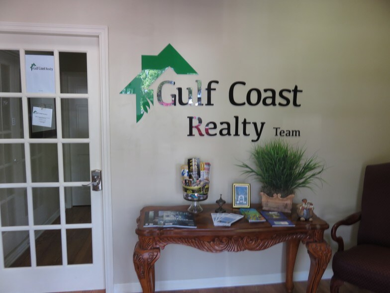 More Photos Of 1100 S Tamiami Trl, Venice Office For Sale