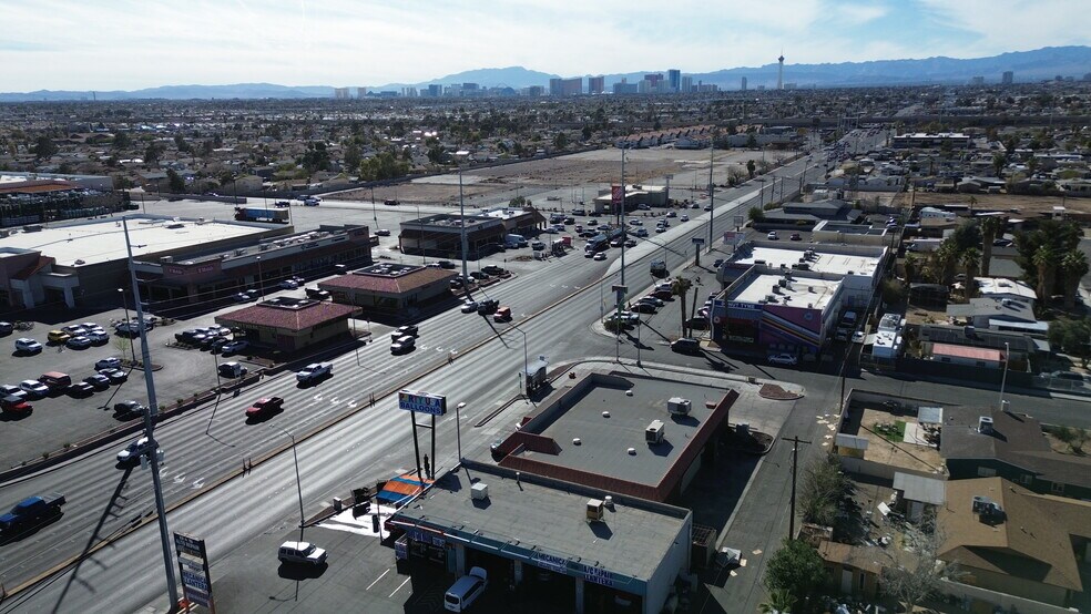 More Photos Of 4300-4301 E Charleston Blvd, Las Vegas Freestanding For Lease