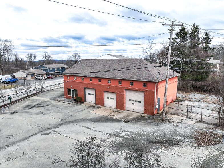 More Photos Of 4040 Saltsburg Rd, Murrysville Auto Repair For Sale