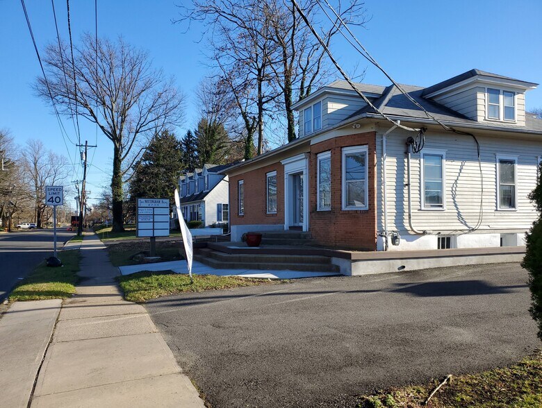 More Photos Of 2733 Nottingham Way, Hamilton Office Residential For Lease