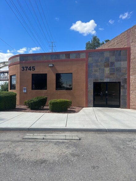 More Photos Of , North Las Vegas Industrial For Sale