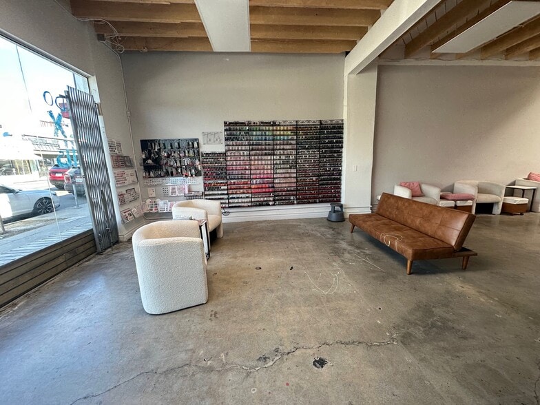 More Photos Of 7224-7228 Melrose Ave, Los Angeles General Retail For Sale