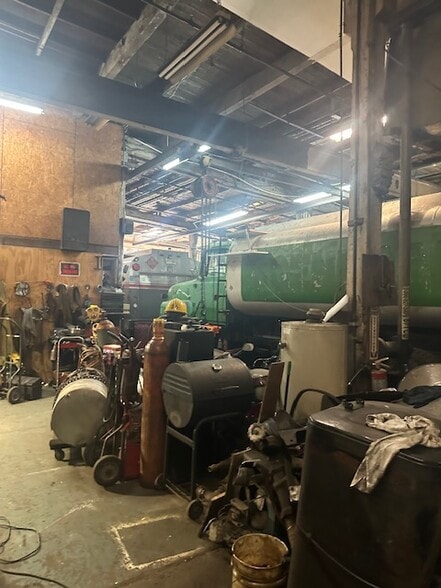 More Photos Of 160 Sullivan St, Brooklyn Industrial For Lease